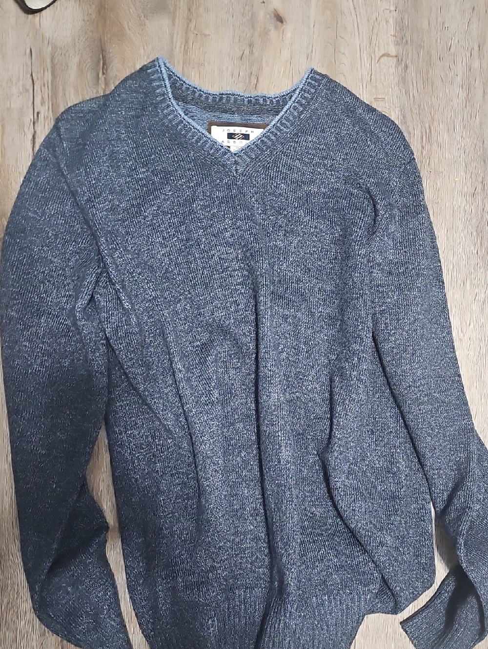 Joseph Abboud Men's V-Neck Sweater in Heather Charcoal